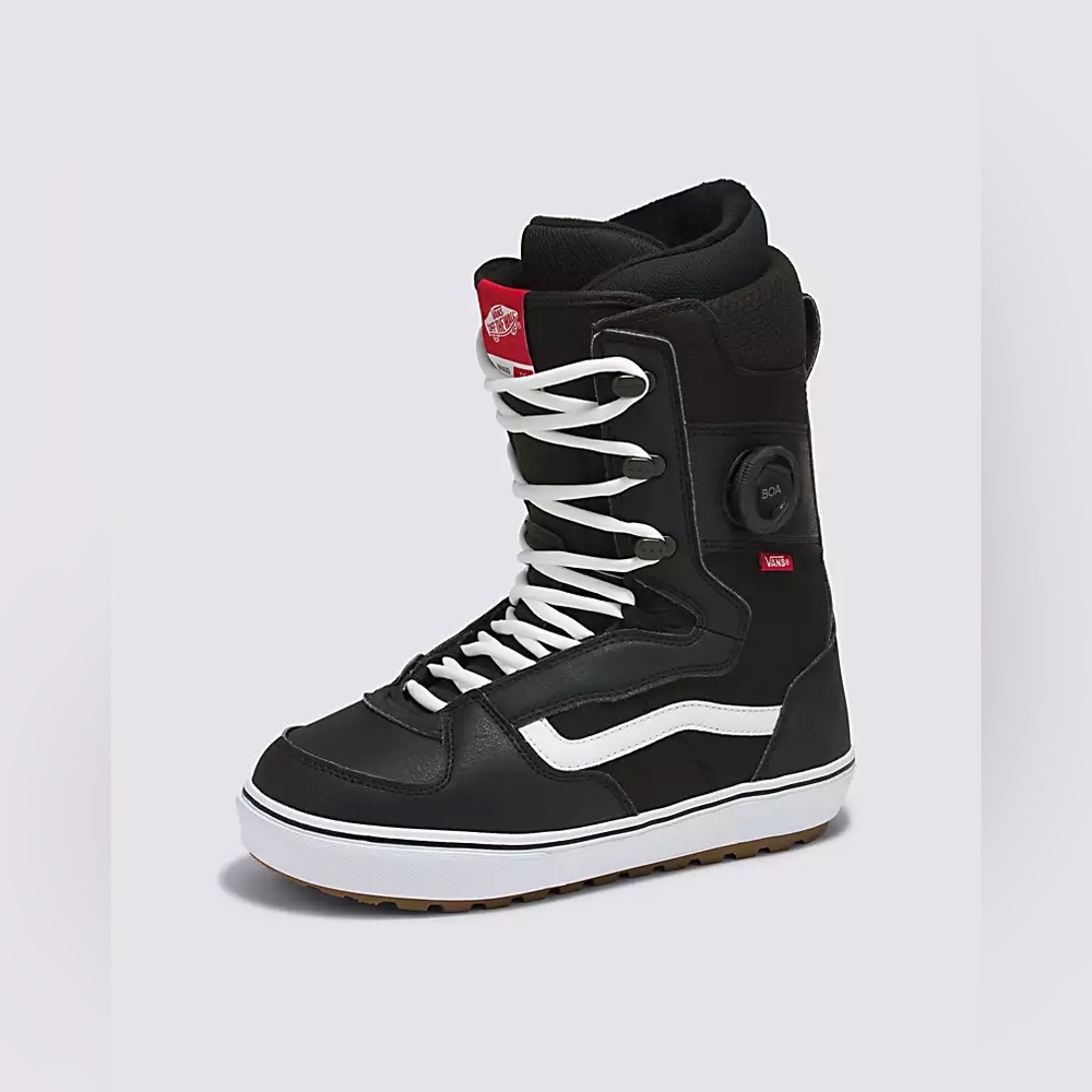 VANS Invado OG Snowboard Boot mens size 9 New With Tags